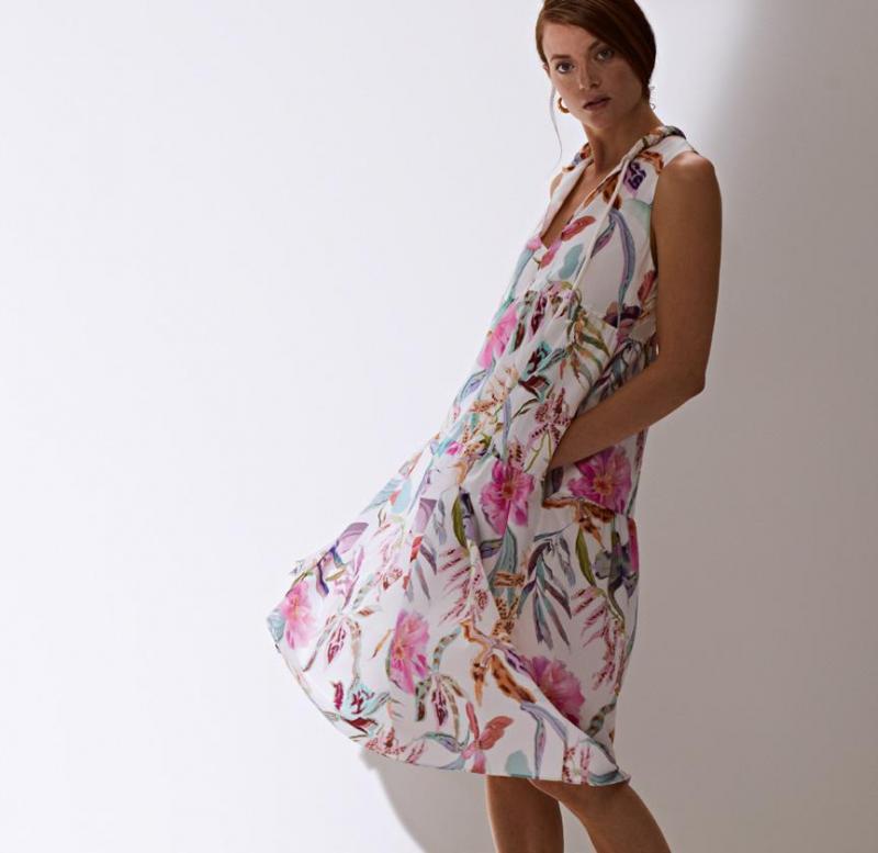 Broekrok: €249 Bloes: € 200